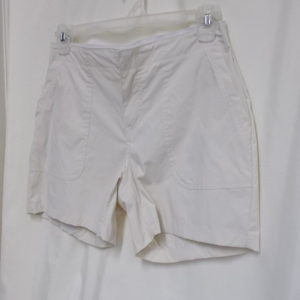 Eddie Bauer Travex Shorts Womens 8 White Performance Hiking Travel Activewear